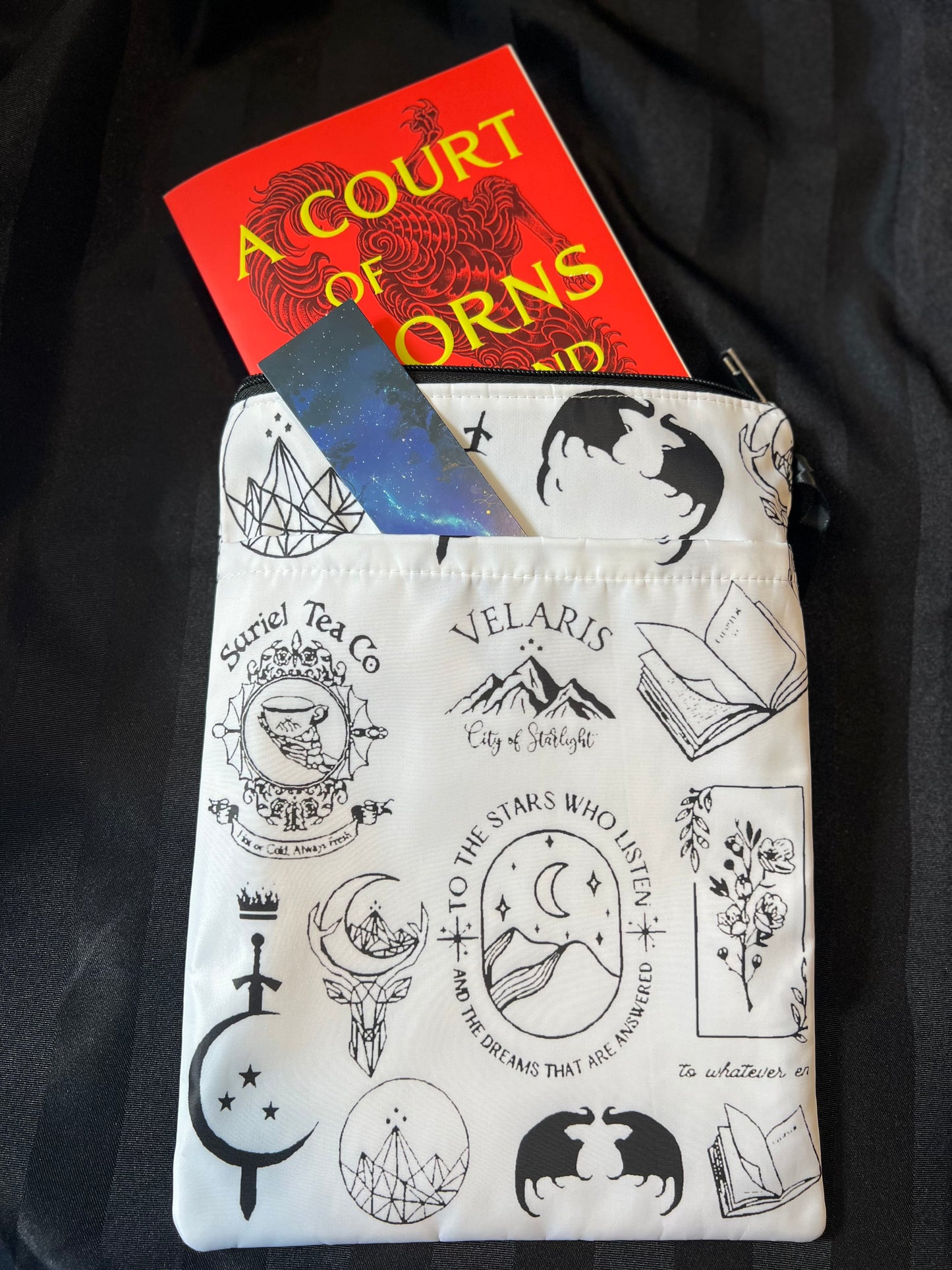 Book sleeves - Beautiful Bookish Things