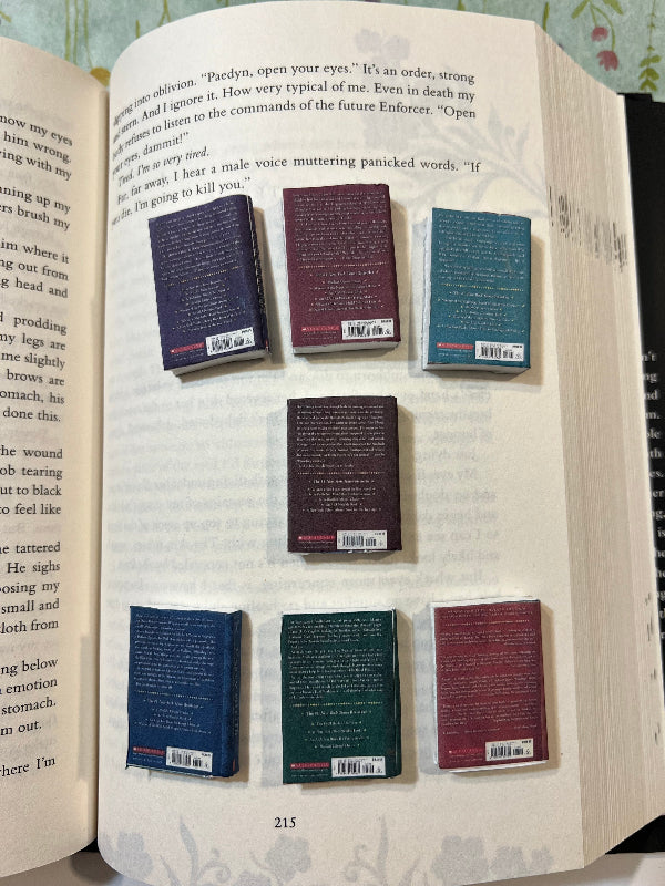 Harry Potter mini book series - Beautiful Bookish Things