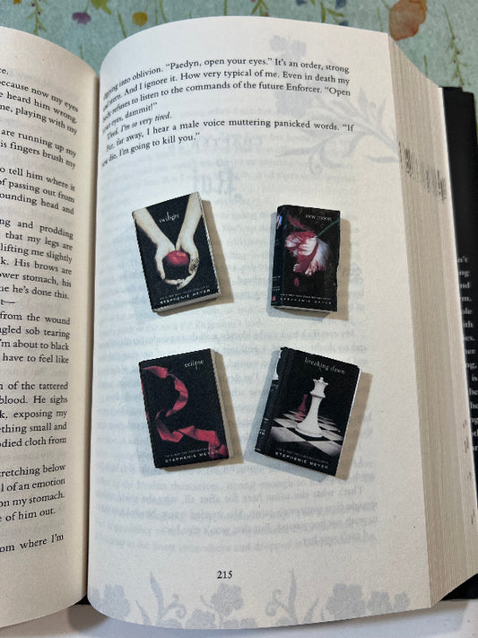 Twilight mini book series - Beautiful Bookish Things