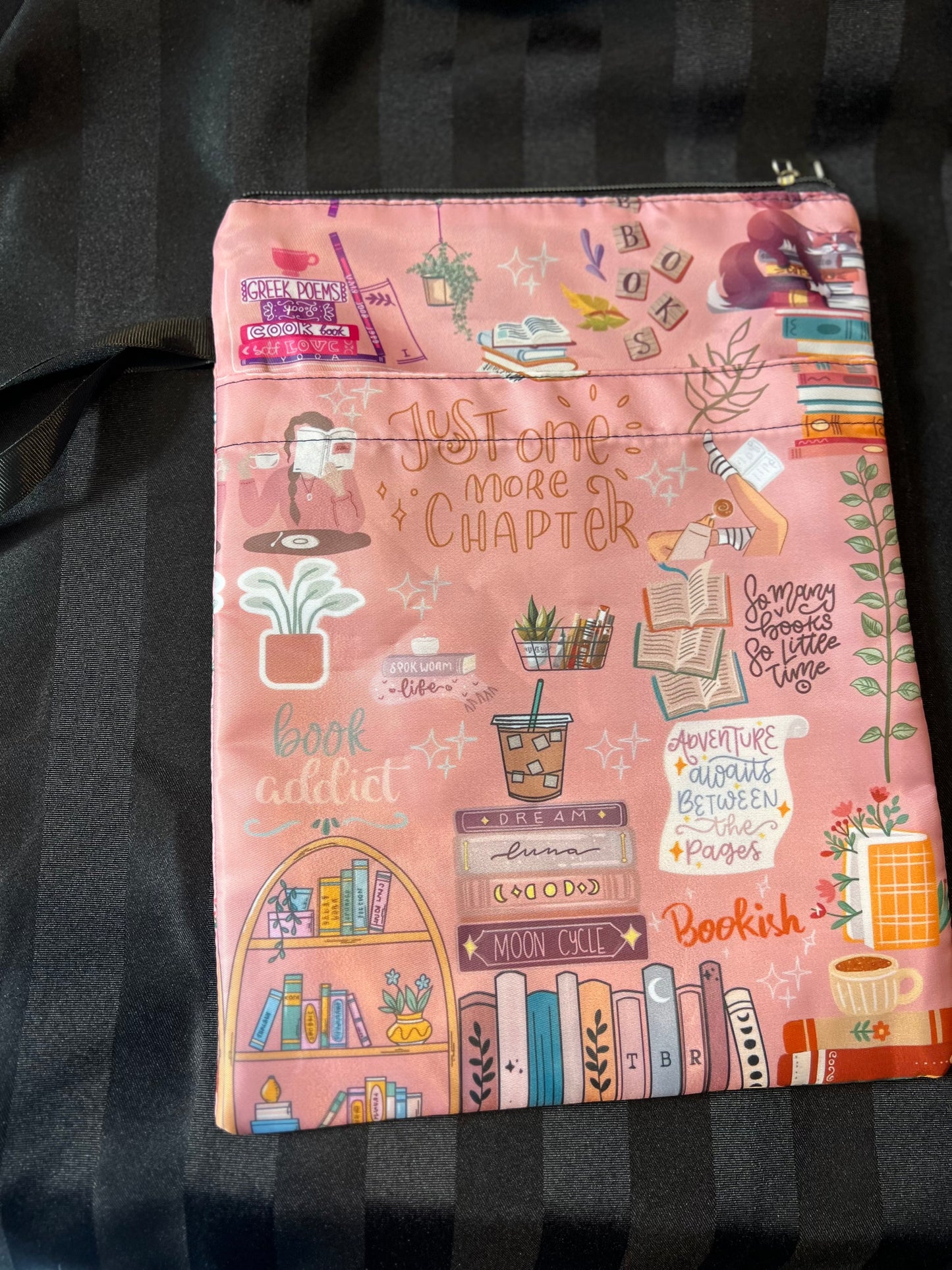 Book sleeves - Beautiful Bookish Things