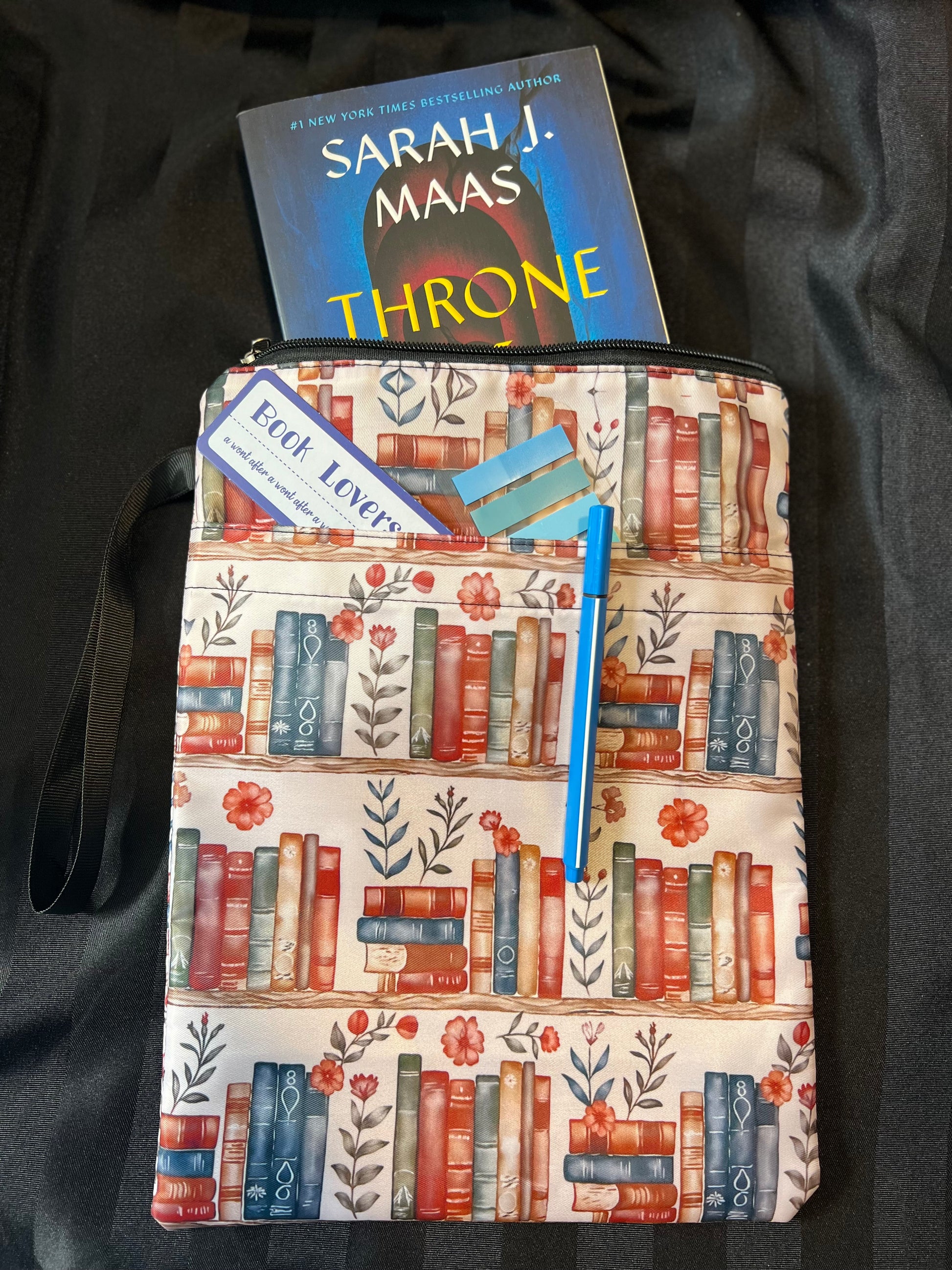 Book sleeves - Beautiful Bookish Things